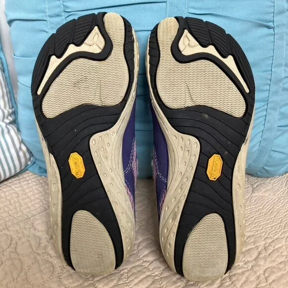 2 Pr. Merrell Trail Glove (sz. 3) & Pure Glove (sz. 2). Purple and in good cond. - Picture 14 of 16